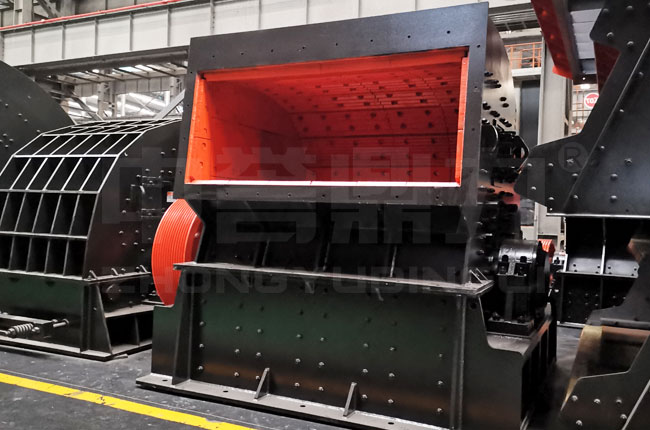 1000×1000单段锤式破碎机