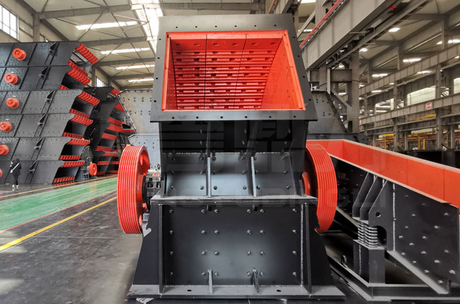 PCΦ400×175锤式破碎机