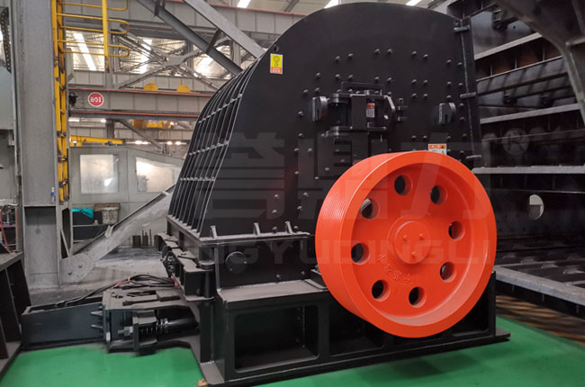 PC400×300锤式破碎机