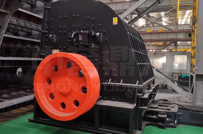 PC800×600锤式破碎机