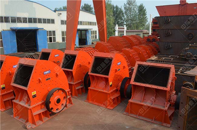 PFW1214Ⅲ反击式破碎机