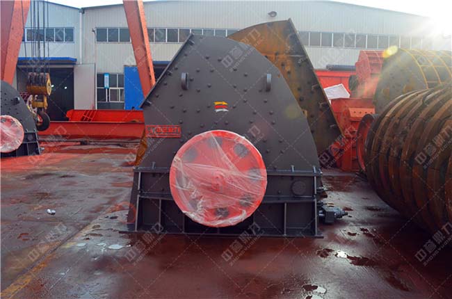 PFW1318Ⅲ反击式破碎机